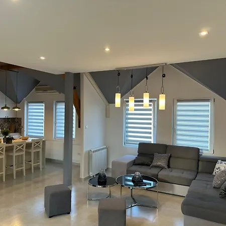 Apartment Iva Lux2 Belgrad