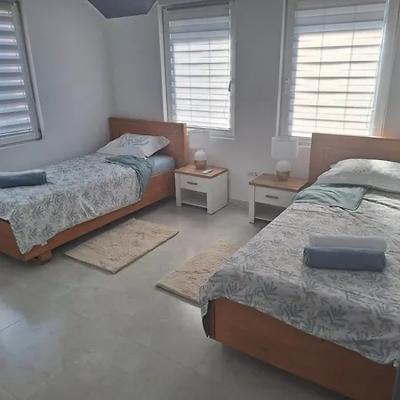 Iva Lux2 Apartment *