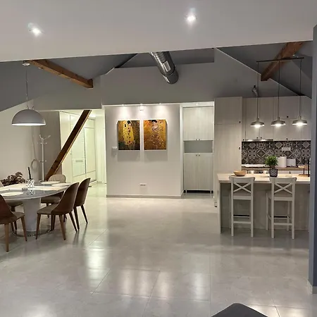 Apartment Iva Lux2 *